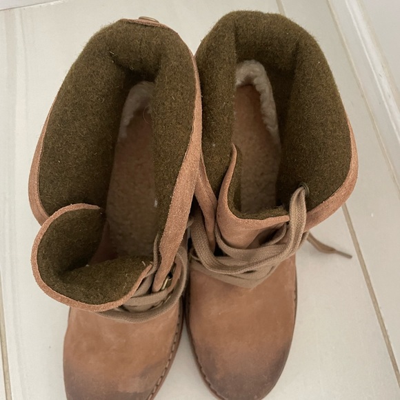 COPY - UGG Winter Heels (lined with Sherpa) - Picture 6 of 6